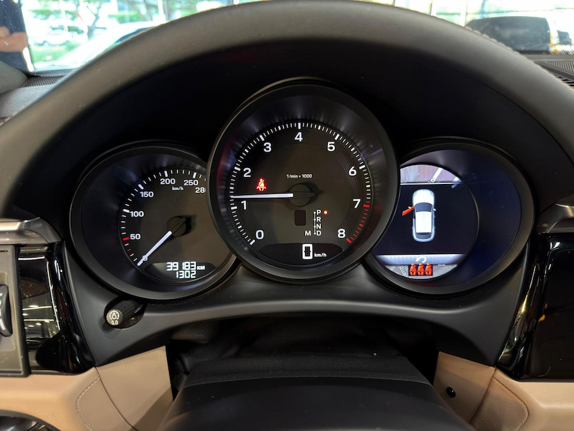Foto do veículo PORSCHE MACAN  2023 39.183 KM 418.000,00