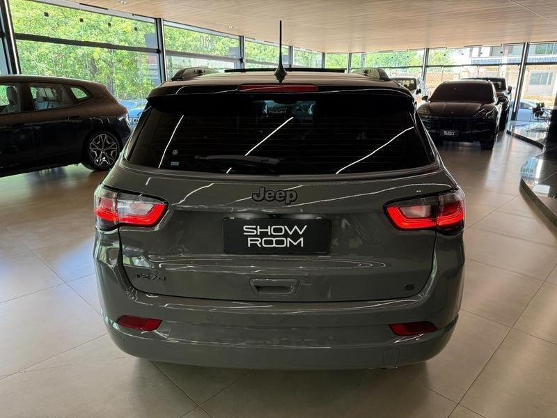 Foto do veículo JEEP COMPASS  SERIE S TF 2024 16.173 KM 185.000,00