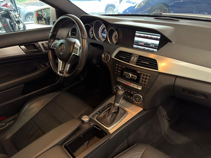 Foto do veículo MERCEDES-BENZ C 250  CGI COUPE 2014 82.147 KM 99.000,00
