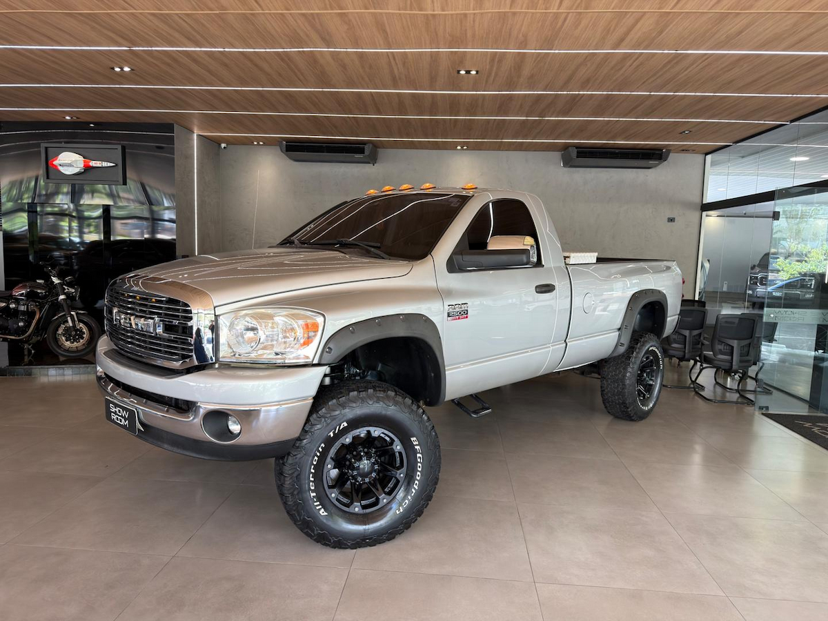 Foto do veículo DODGE RAM  2500 RC 2008/2008 239.580 KM R$ 190.000,00
