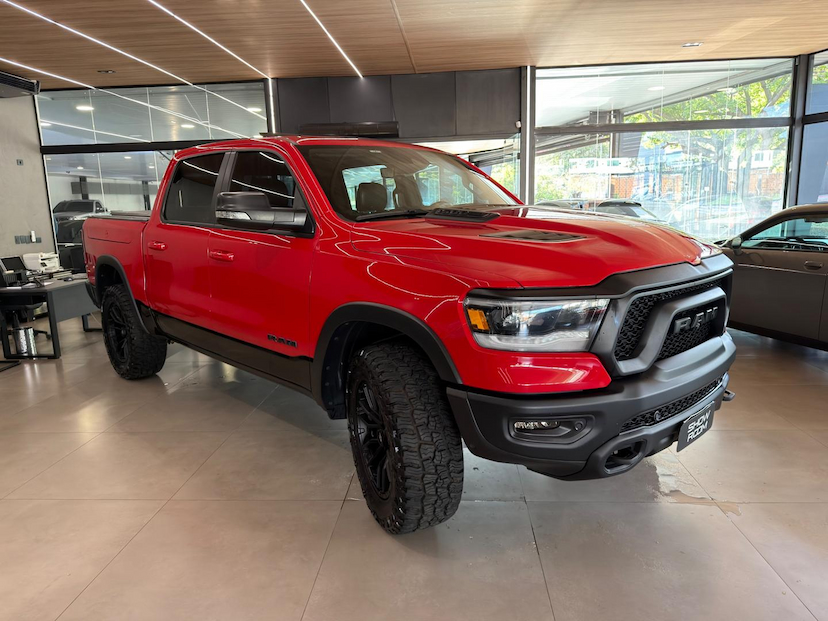 Foto do veículo RAM 1500  REBEL HEMI 2022 37.080 KM 330.000,00