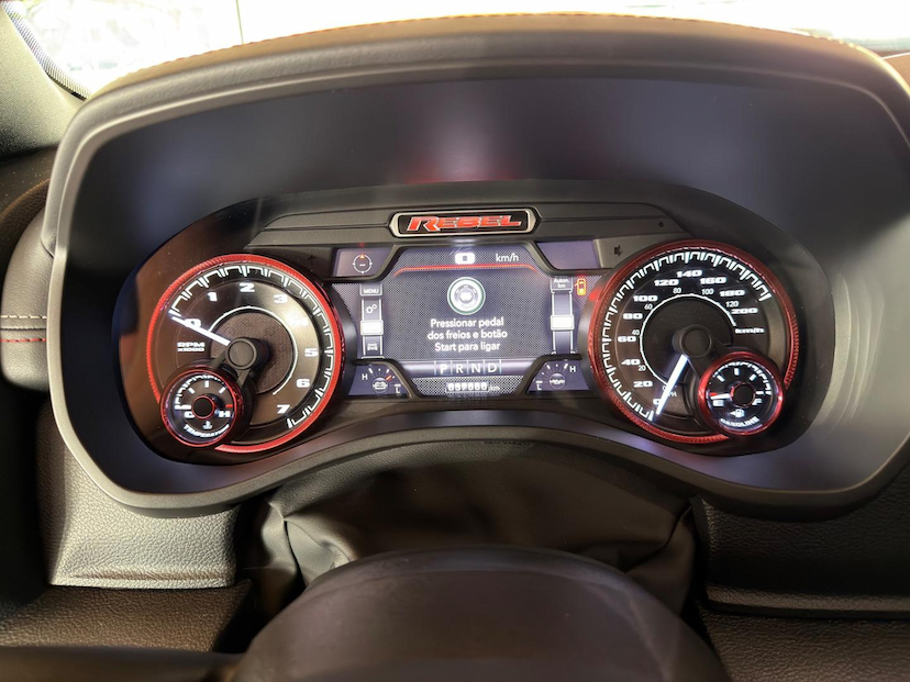 Foto do veículo RAM 1500  REBEL HEMI 2022 37.080 KM 330.000,00