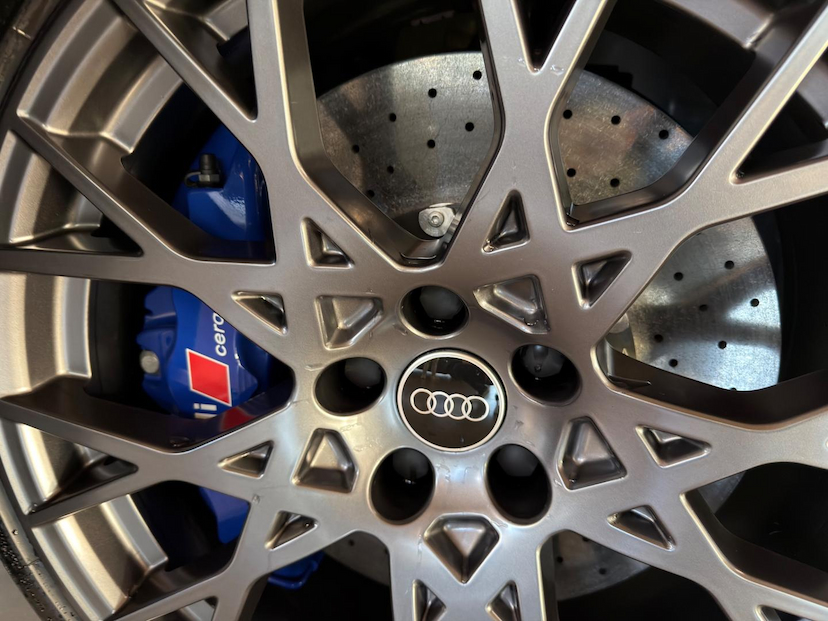 Foto do veículo AUDI RS3  SEDAN TRACK 2.5 TFSI QUATTRO S-TRONIC 2026 6.861 KM 609.000,00