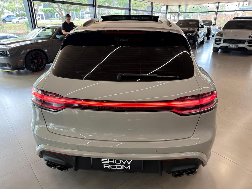 Foto do veículo PORSCHE MACAN  2025 12.635 KM 499.000,00