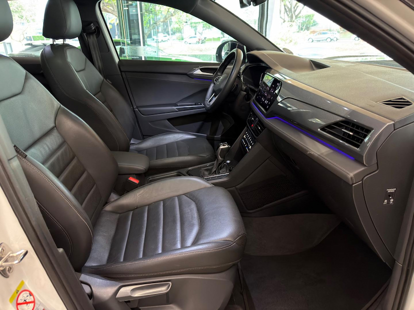 Foto do veículo VOLKSWAGEN TAOS  HL TSI 2023 29.800 KM 152.000,00