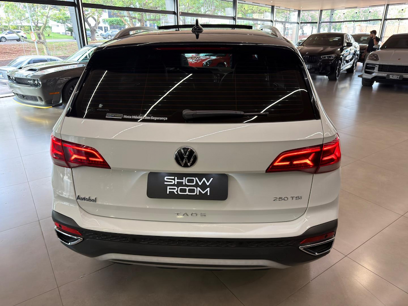 Foto do veículo VOLKSWAGEN TAOS  HL TSI 2023 29.800 KM 152.000,00