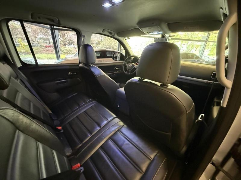 Foto do veículo VOLKSWAGEN AMAROK  V6 HIGH AC4 2018 71.600 KM 155.000,00