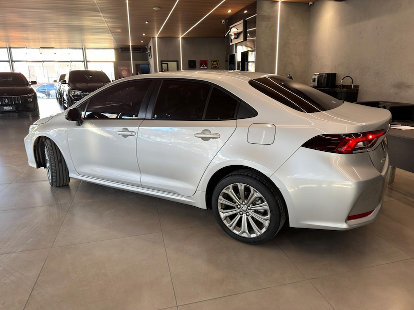 Foto do veículo TOYOTA COROLLA  XEI 20 2021 44.808 KM 123.000,00