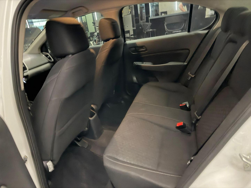 Foto do veículo HONDA CITY  LX 2025 15.867 KM 110.000,00