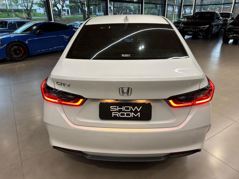 Foto do veículo HONDA CITY  LX 2025 15.867 KM 110.000,00