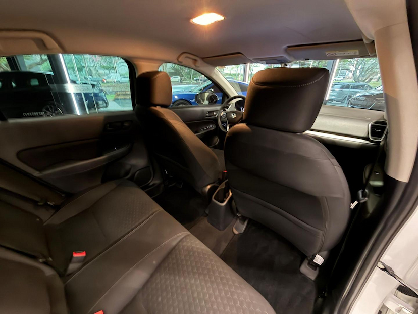 Foto do veículo HONDA CITY  LX 2025 15.867 KM 110.000,00