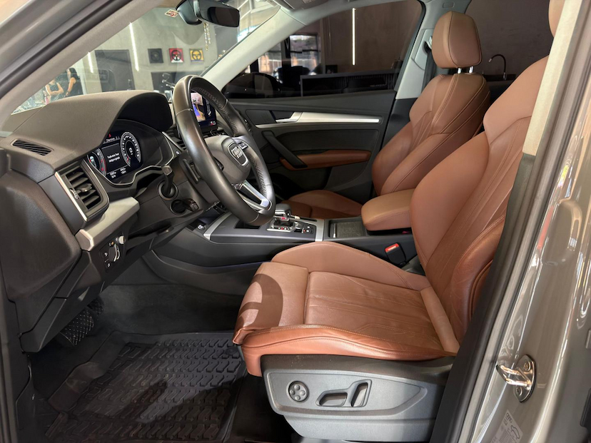Foto do veículo AUDI Q5  2.0TFSI 2021 53.500 KM 215.000,00