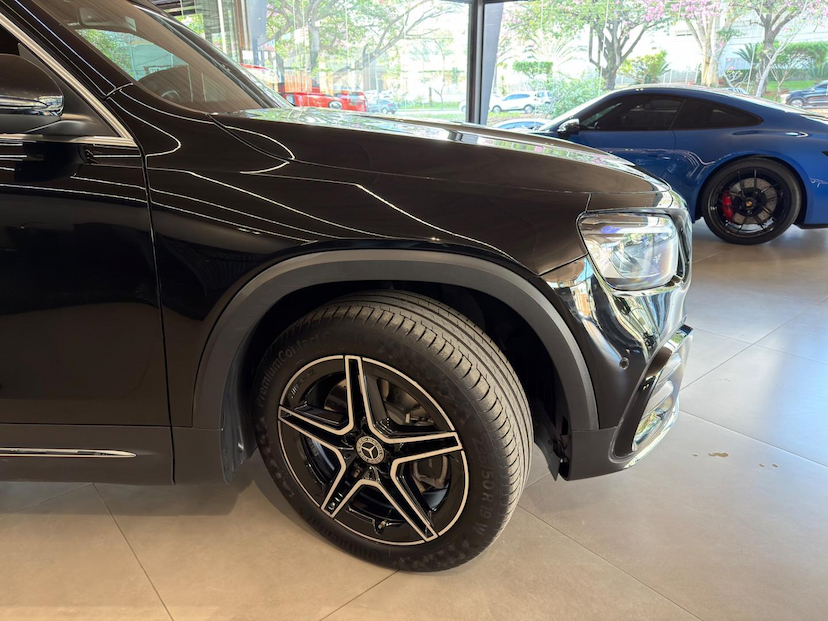 Foto do veículo MERCEDES-BENZ GLB 220  2025 17.600 KM R$ 319.000,00