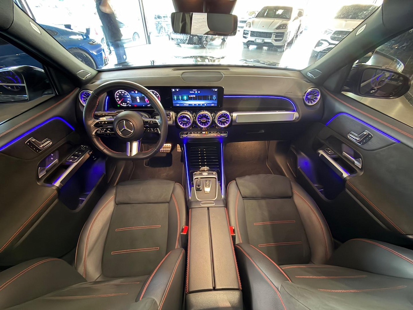 Foto do veículo MERCEDES-BENZ GLB 220  2025 17.600 KM R$ 319.000,00