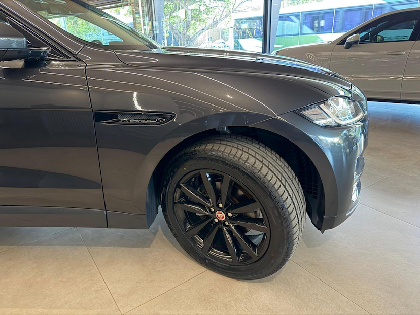 Foto do veículo JAGUAR F-PACE JAG FPACE 20TD PRESTIG 2017 84.870 KM 134.000,00