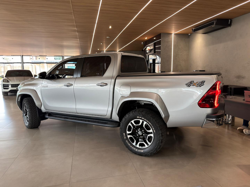 Foto do veículo TOYOTA HILUX  CDSRXA4RD 2024 27.129 KM 299.000,00