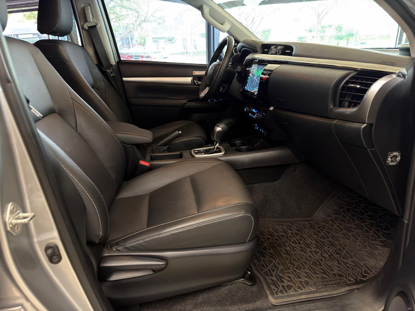 Foto do veículo TOYOTA HILUX  CDSRXA4RD 2024 27.129 KM 299.000,00