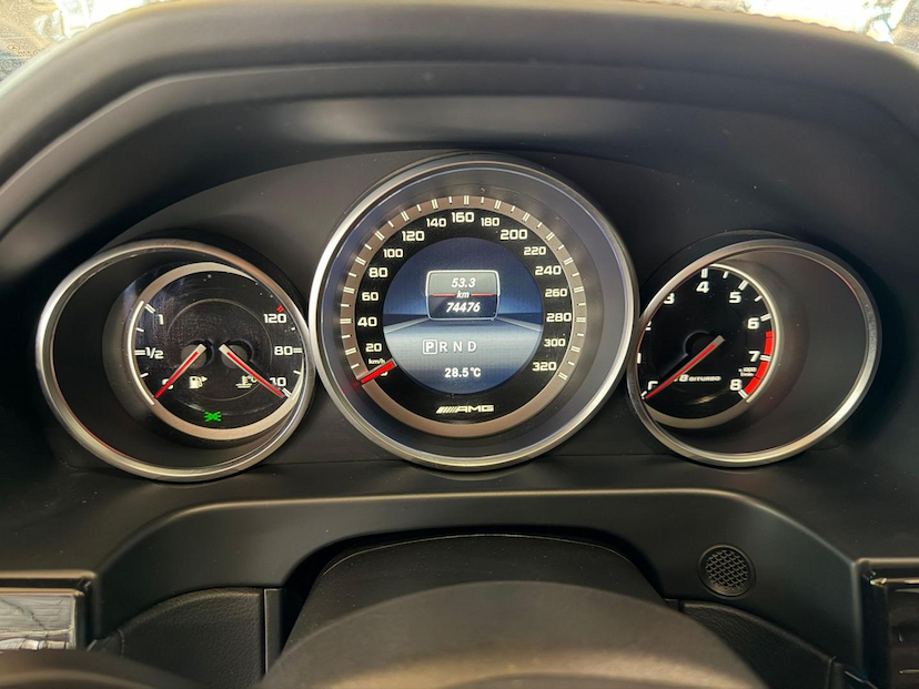 Foto do veículo MERCEDES-BENZ E 63 AMG  2015 74.400 KM 289.000,00