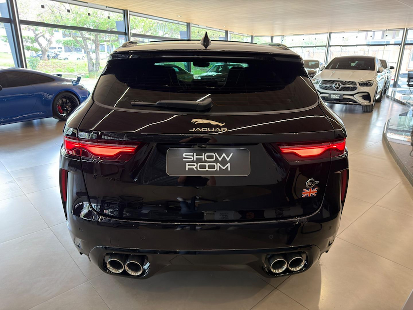 Foto do veículo JAGUAR F-PACE  550 SVR 2023 20.351 KM 600.000,00