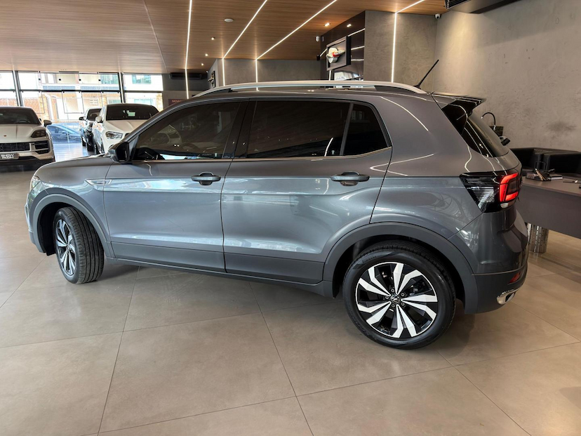 Foto do veículo VOLKSWAGEN T-CROSS T CROSS HL TSI 2023 28.332 KM 124.000,00
