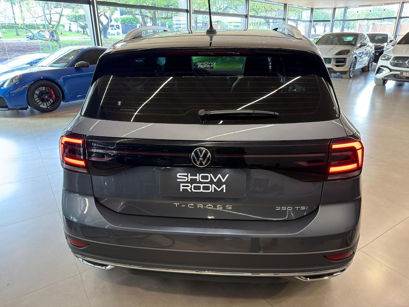 Foto do veículo VOLKSWAGEN T-CROSS T CROSS HL TSI 2023 28.332 KM 124.000,00