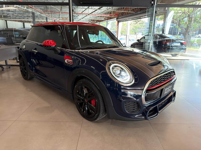 Foto do veículo MINI JOHN COOPER WORKS HATCH JCW 3P 2019 18.000 KM 159.000,00
