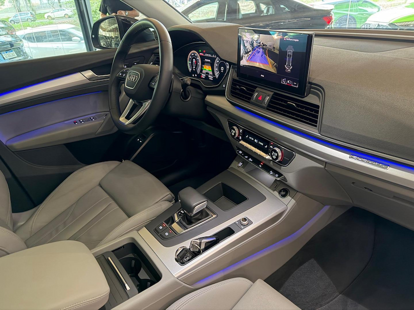 Foto do veículo AUDI Q5  P-HIBRIDO 2024 26.800 KM 284.000,00