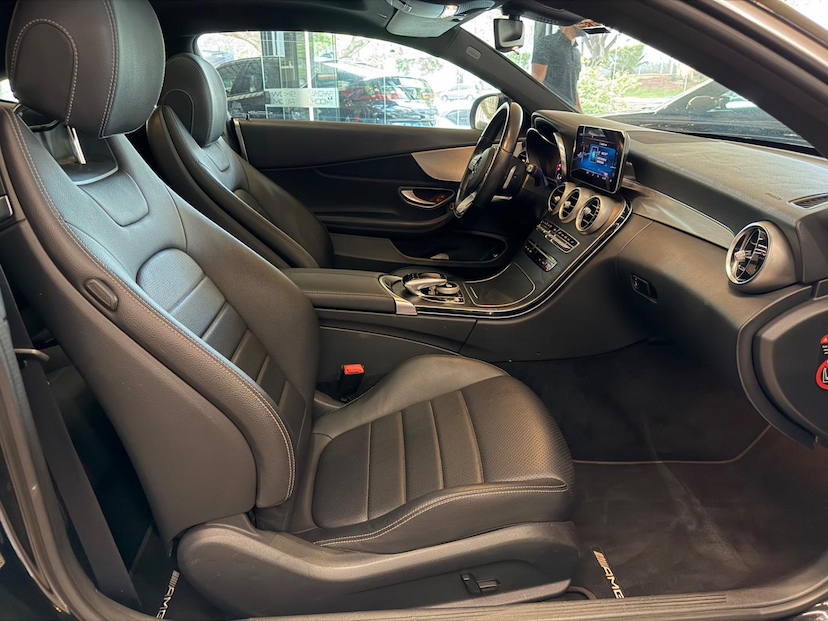 Foto do veículo MERCEDES-BENZ C 180 C180 COUPE 2020 45.717 KM 190.000,00
