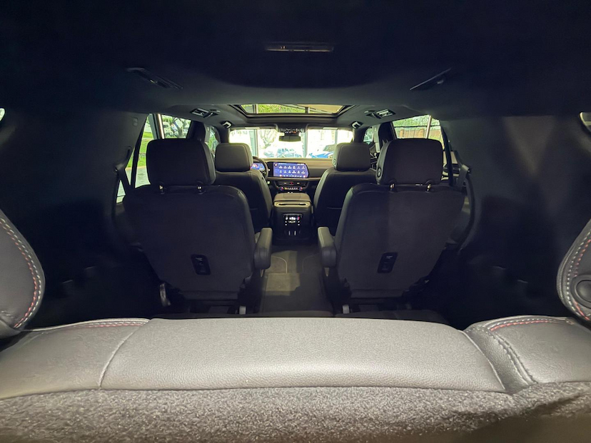 Foto do veículo CHEVROLET TAHOE  RST 4WD 2026 1.572 KM 1.299.000,00