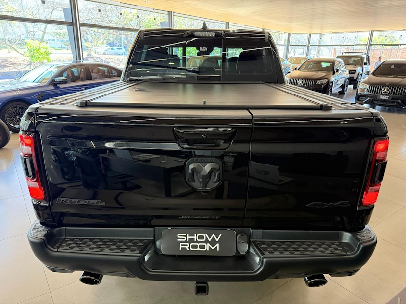 Foto do veículo RAM 1500  REBEL HEMI 2022 33.000 KM 330.000,00