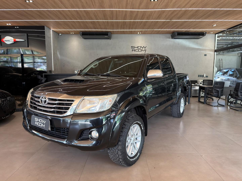 Foto do veículo TOYOTA HILUX  CD4X4 SRV 2014 262.000 KM 130.000,00