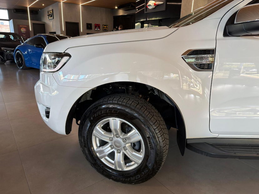 Foto do veículo FORD RANGER  XLTCD4A32C 2023 48.755 KM 185.000,00
