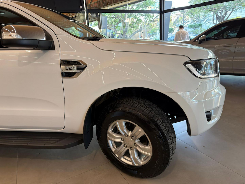 Foto do veículo FORD RANGER  XLTCD4A32C 2023 48.755 KM 185.000,00