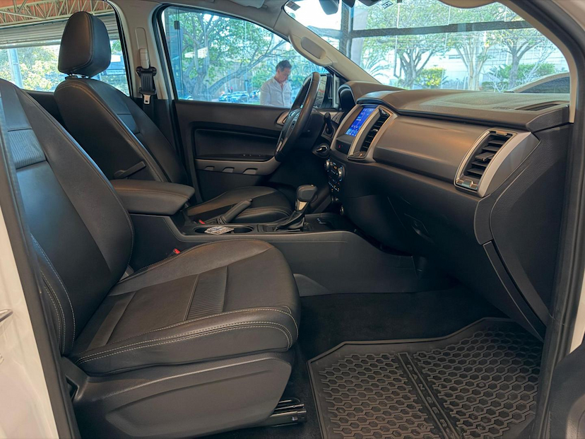 Foto do veículo FORD RANGER  XLTCD4A32C 2023 48.755 KM 185.000,00