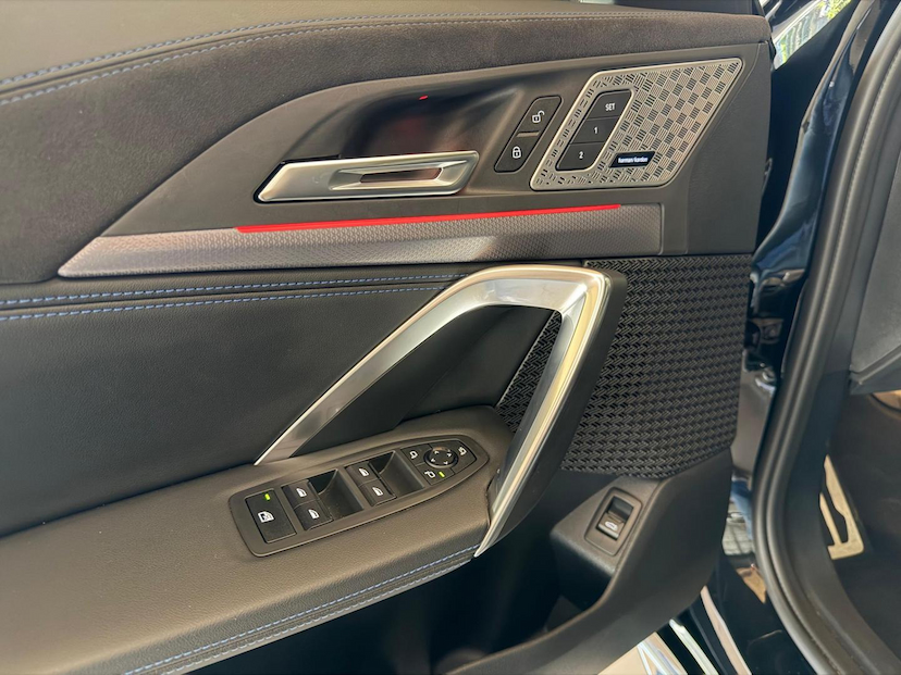 Foto do veículo BMW X2  M35I 2025 13.400 KM 459.000,00