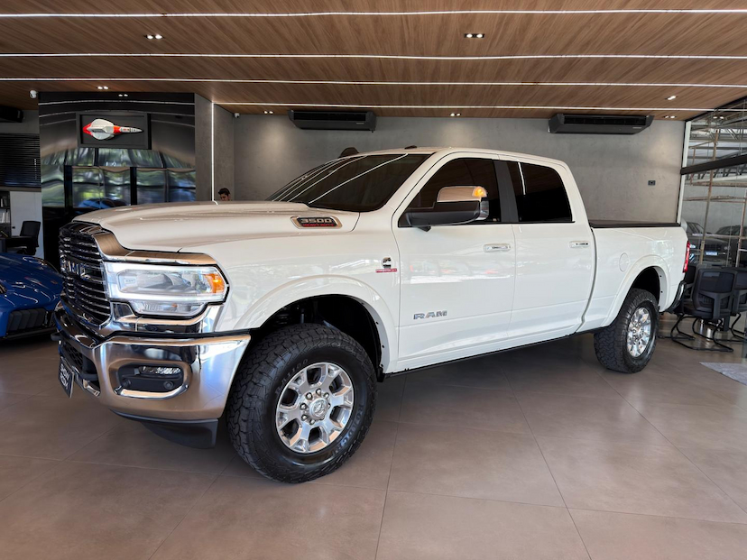 Foto do veículo RAM 3500  LAIE 6.7D 2022 83.812 KM 319.000,00