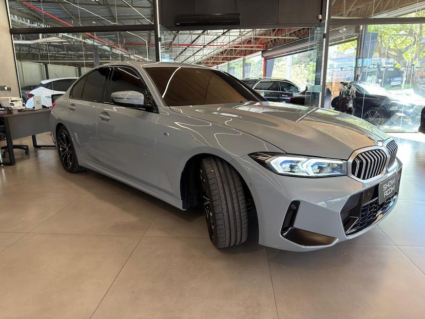Foto do veículo BMW 320I  M SPORT FLEX 2023 22.485 KM 319.000,00