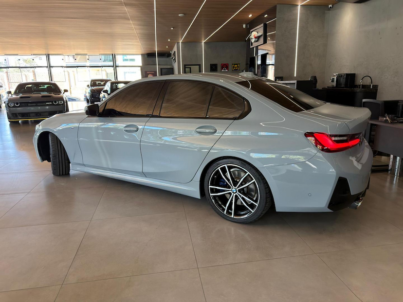 Foto do veículo BMW 320I  M SPORT FLEX 2023 22.485 KM 319.000,00