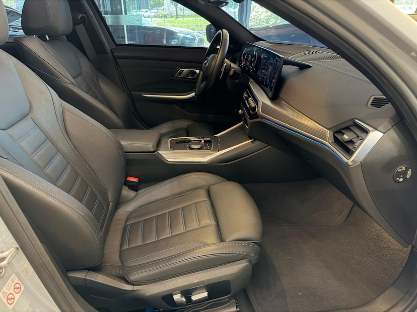 Foto do veículo BMW 320I  M SPORT FLEX 2023 22.485 KM 319.000,00