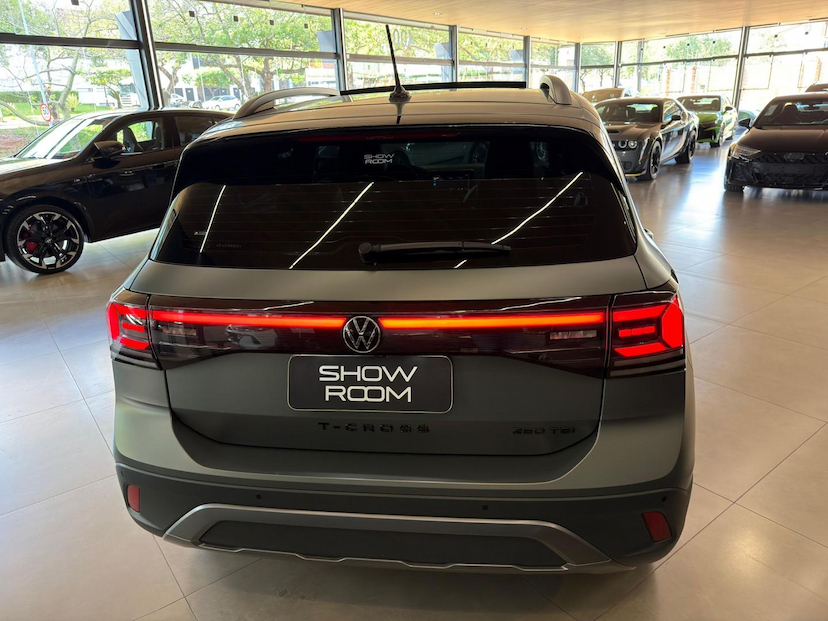 Foto do veículo VOLKSWAGEN T-CROSS T-CROSS EXTREME 2026 10.000 KM 165.000,00