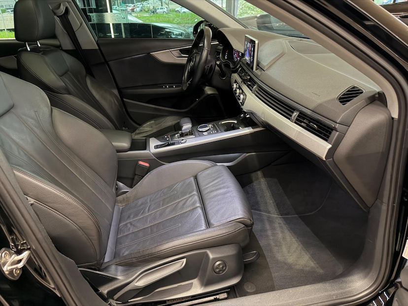 Foto do veículo AUDI A4  2.0TFSI 2018 81.222 KM 125.000,00