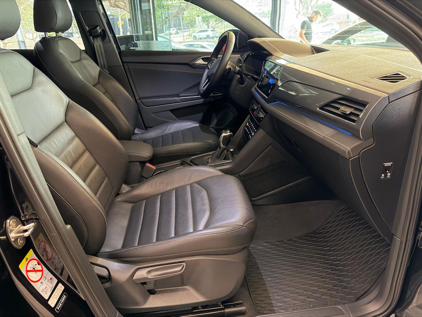 Foto do veículo VOLKSWAGEN TAOS  HL TSI 2023 39.000 KM 146.000,00