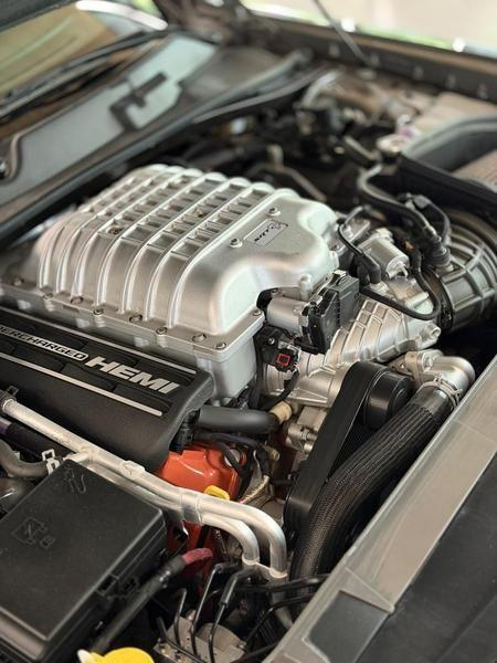 Foto do veículo DODGE CHALLENGER  SRT HELLCAT JAILBREAK 2023 100 KM 1.390.000,00