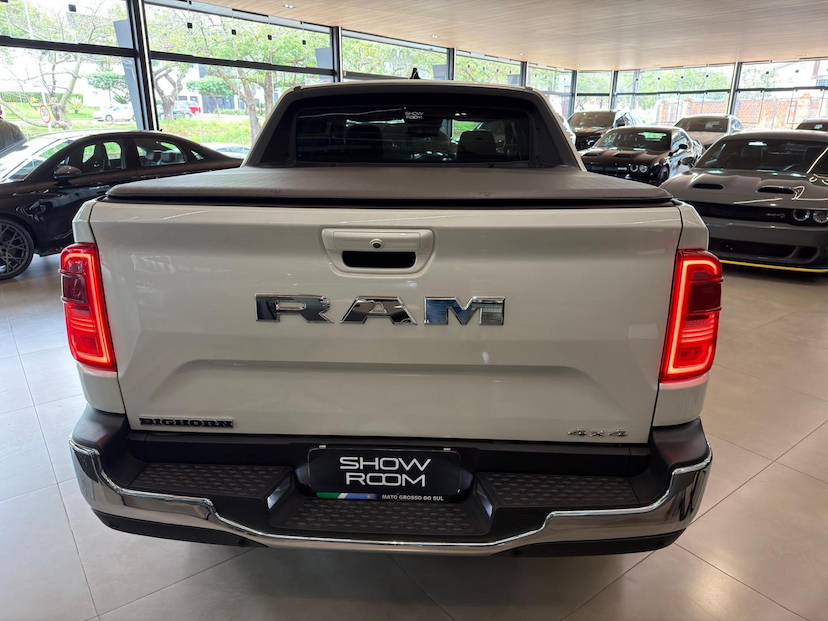 Foto do veículo RAM RAMPAGE PAGE BIGHORN DS 2025 11.400 KM 199.000,00