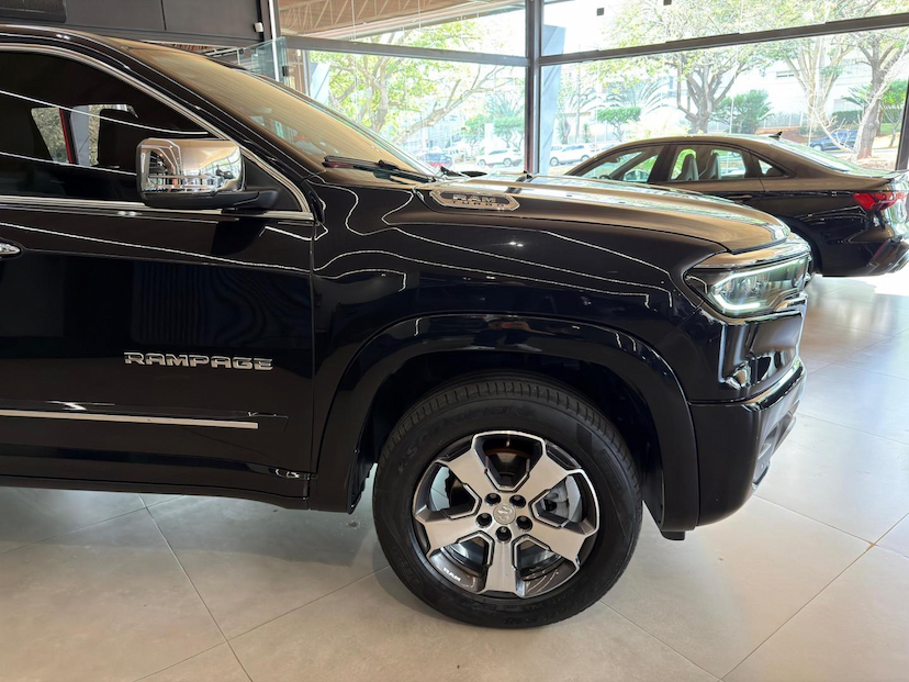 Foto do veículo RAM RAMPAGE  LARAMIE 2.0L TURBODIESEL AT9 4X4 2024 59.400 KM 174.000,00