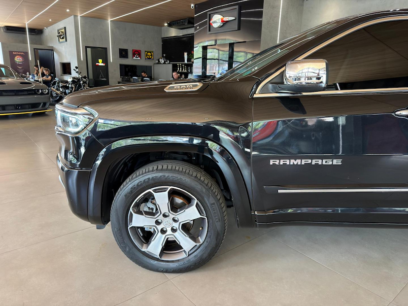 Foto do veículo RAM RAMPAGE  LARAMIE 2.0L TURBODIESEL AT9 4X4 2024 59.400 KM 174.000,00