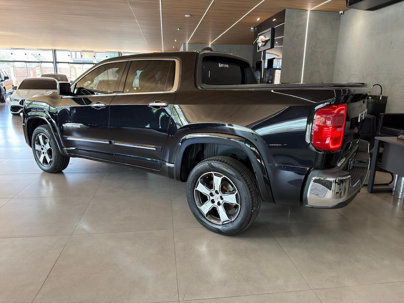 Foto do veículo RAM RAMPAGE  LARAMIE 2.0L TURBODIESEL AT9 4X4 2024 59.400 KM 174.000,00