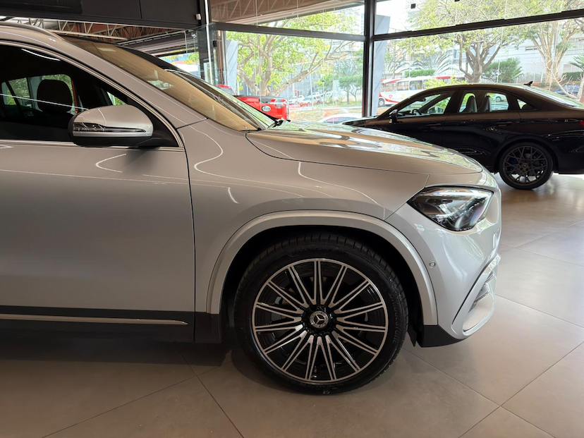 Foto do veículo MERCEDES-BENZ GLA 200 GLA200 AMG LINE 2024 12.000 KM 290.000,00