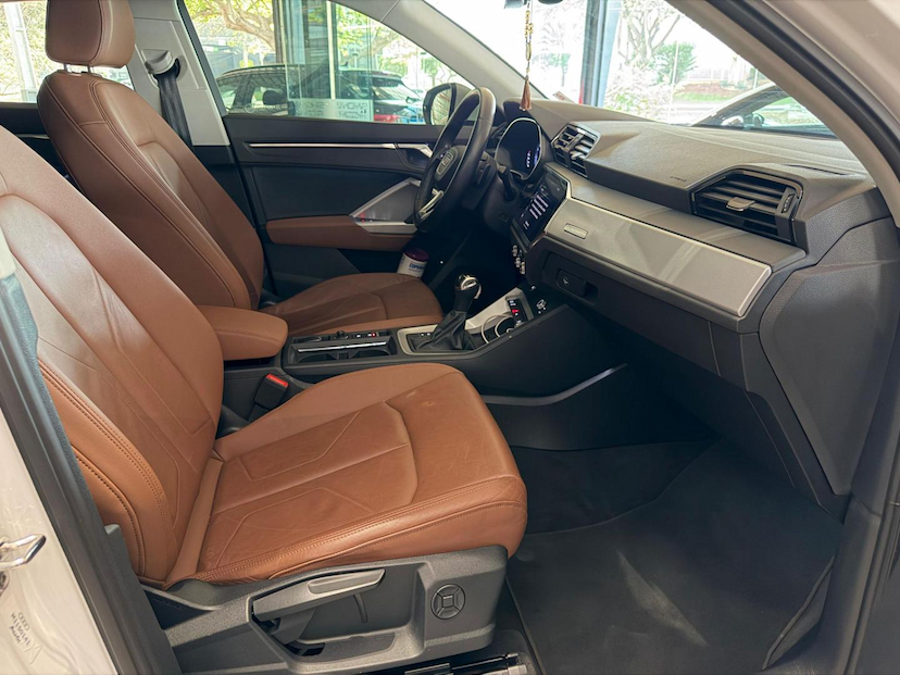 Foto do veículo AUDI Q3  1.4TFSI 2021 28.000 KM 159.000,00