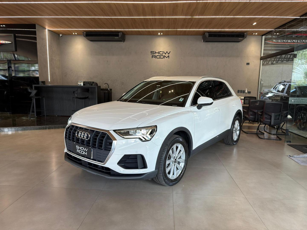 Foto do veículo AUDI Q3  1.4TFSI 2021/2021 28.000 KM R$ 169.000,00
